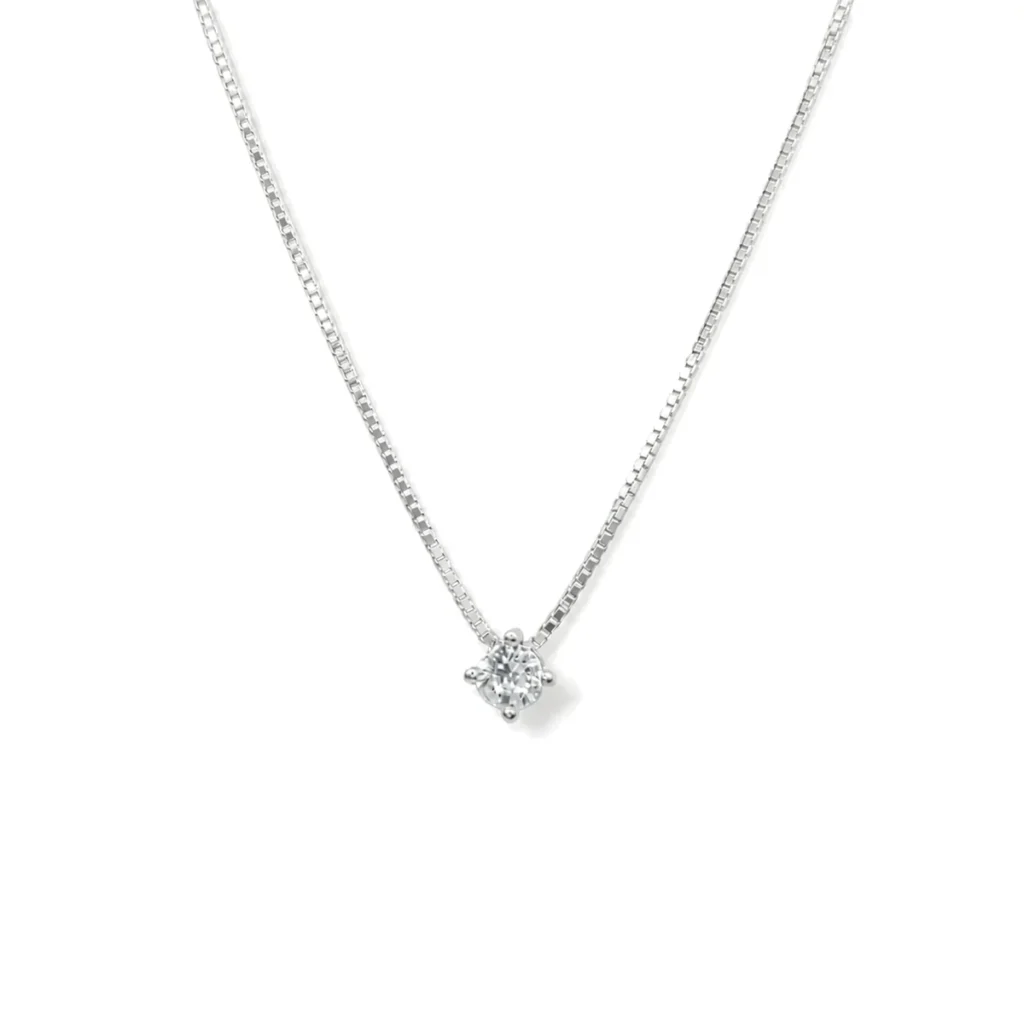 Collar Punto de Luz de 4 Garras en Plata 925